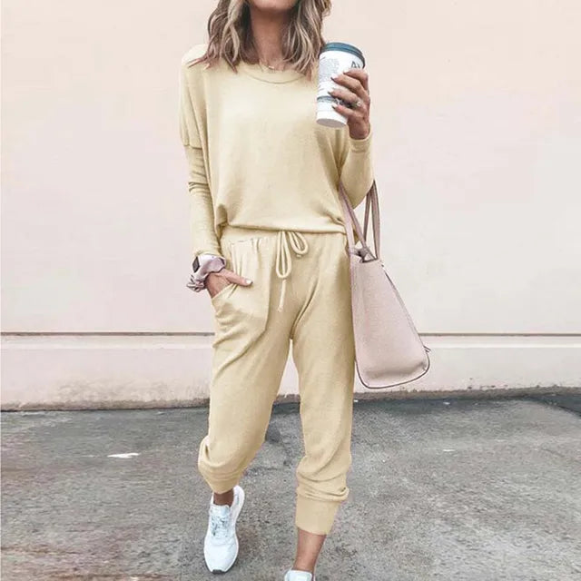 Loungewear Set | Relaxed Fit Joggers and Long Sleeve Top