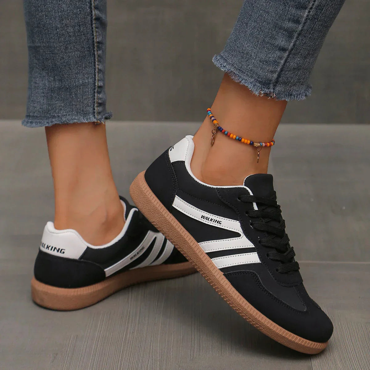 Women's Lace Up Low Top Sneakers