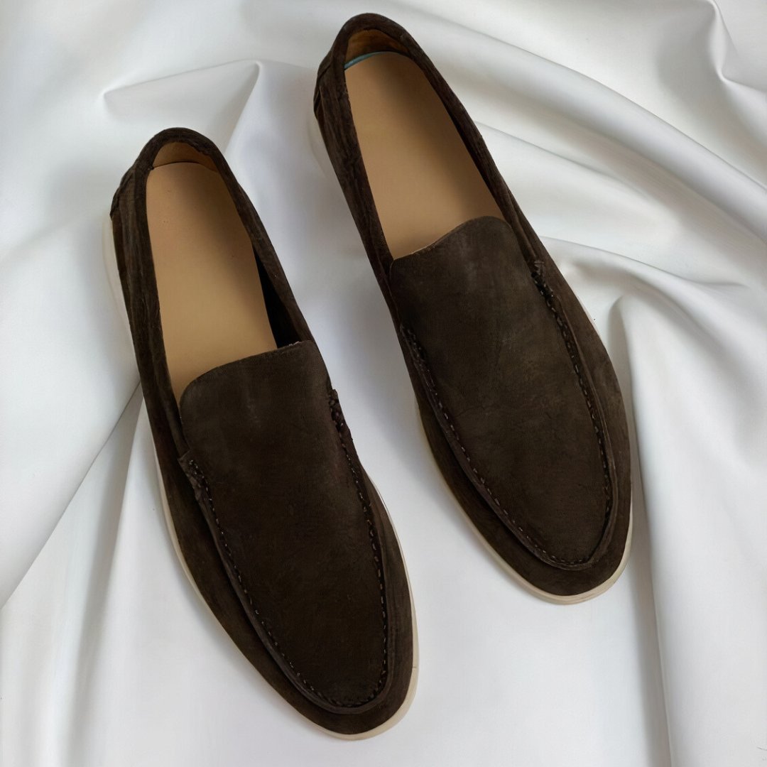Men's Comfortable Everyday Loafers with Classic Sole Angle