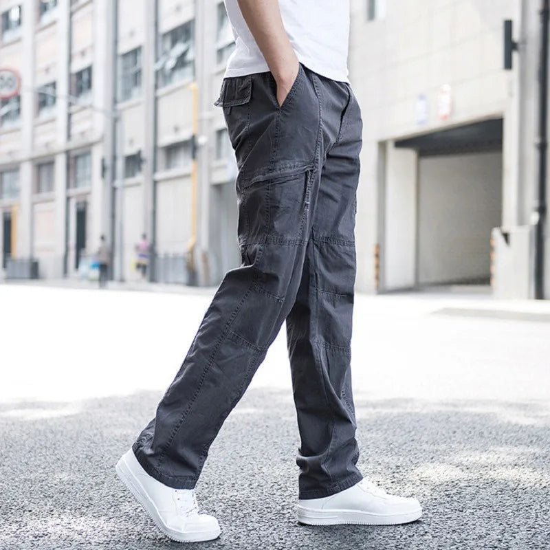 Men's Relaxed Fit Cargo Pants with Stretch Fabric Detail