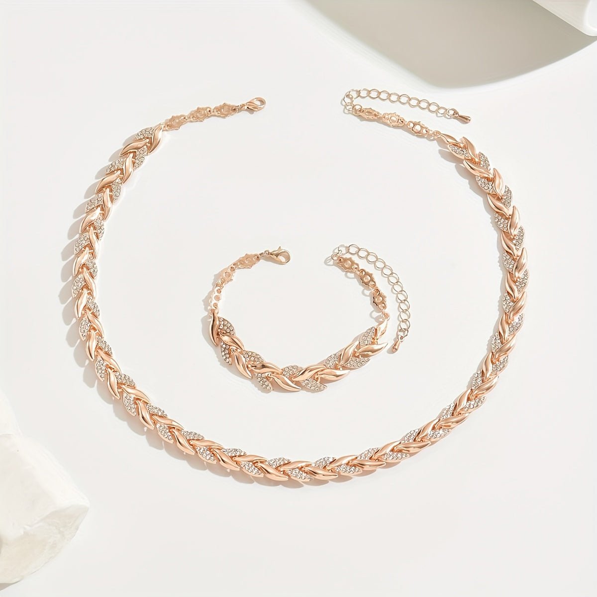 Women's Elegant Rhinestone Fish Tail Jewellery Set Lifestyle